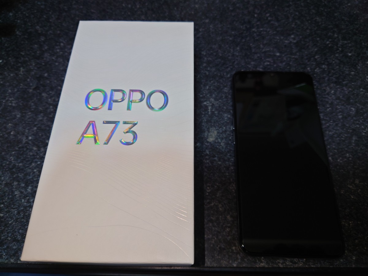 【美品】OPPO A73 6.44インチ メモリー4GB ストレージ64GB OCN SIMフリー ネイビーブルー 在庫有り・即納 【美品】OPPO ネービーブルー 64GB SIMフリー A73 スマートフォン本体