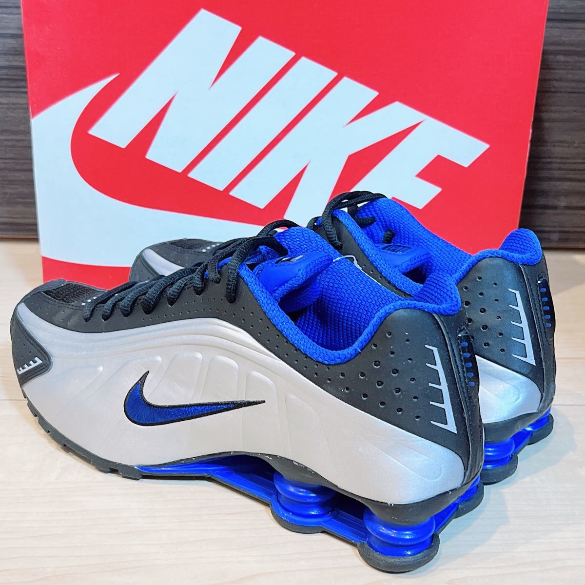 新品未使用】27 5cm NIKE SHOX R4 BLACK/METALLIC SILVER-BLUE