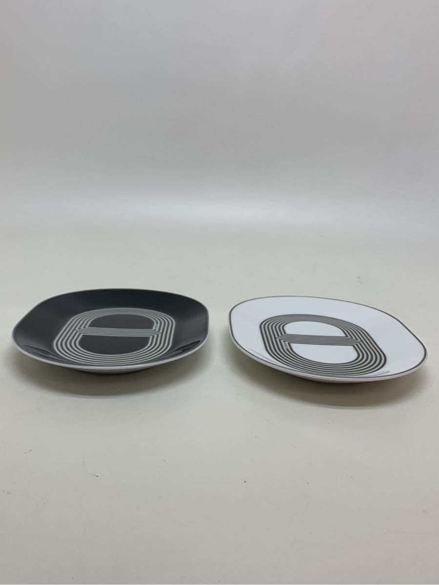 エルメス お皿 ラリー24 オーバルプレートミニ 15cm(単品)|売買された 『Vampire HERMES お皿 15センチ 食器