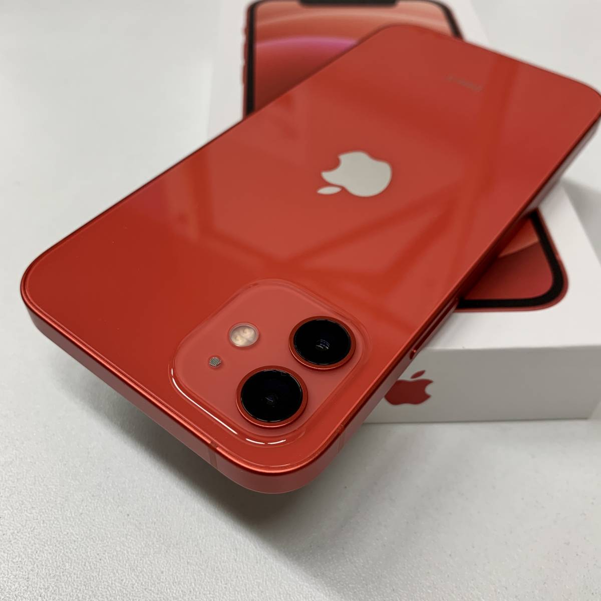未使用品 SIMフリー iPhone 12 64GB Product Red ikpi.or.id