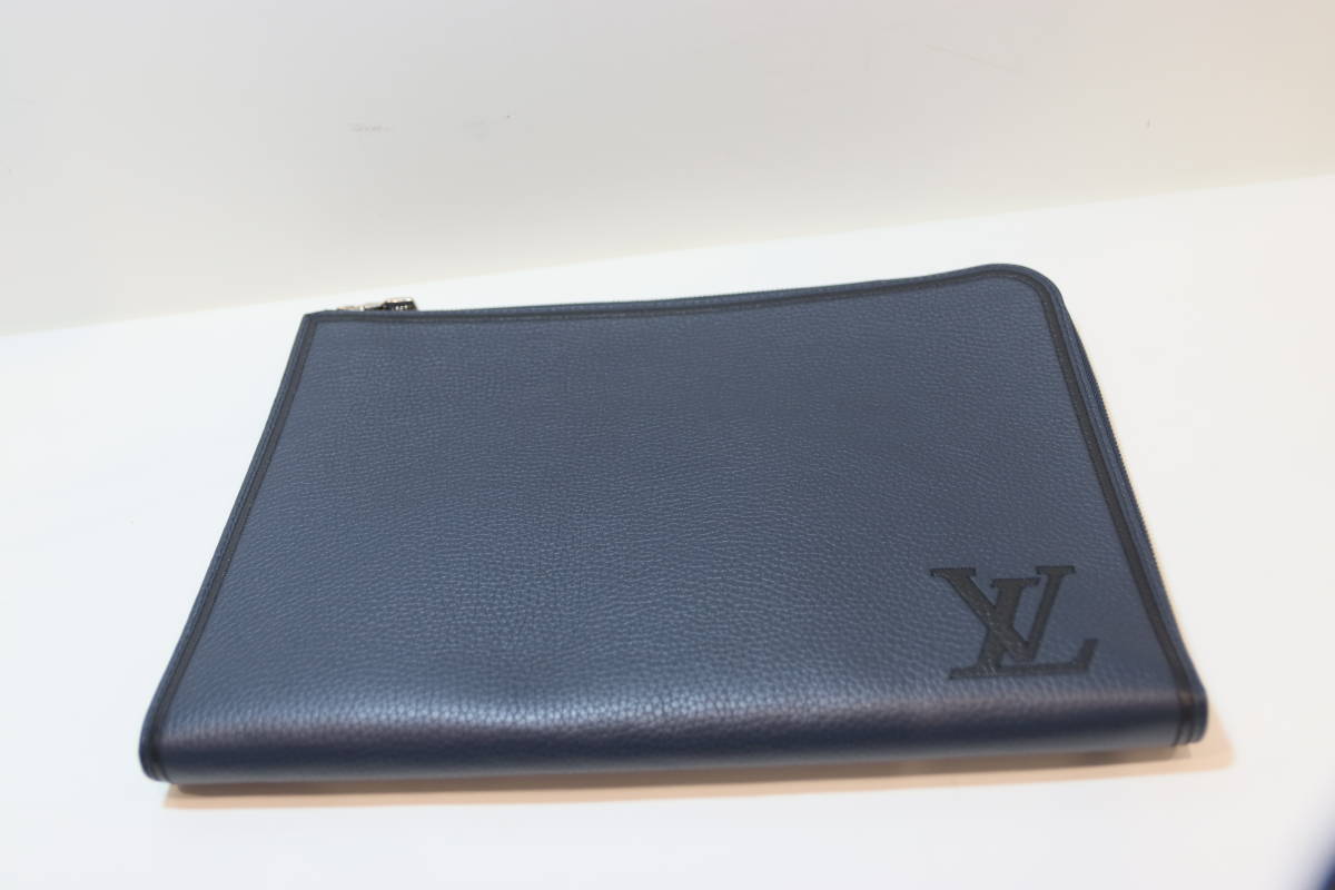 LOUIS VUITTON ルイ ヴィトン【未使用品/M68235/定価123200円