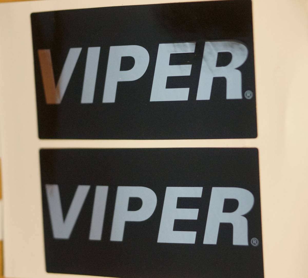 VIPER カー セキュリティ アラーム ブランド バイパー 付属 ステッカー 2枚1組 内貼り/外貼り兼用 新品未使用 保管品_画像3