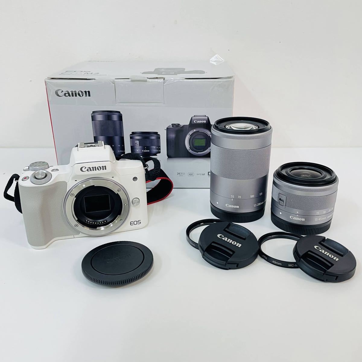 美品 動作良好 Canon EOS Kiss M2 ダブルズームキットホワイト i9907