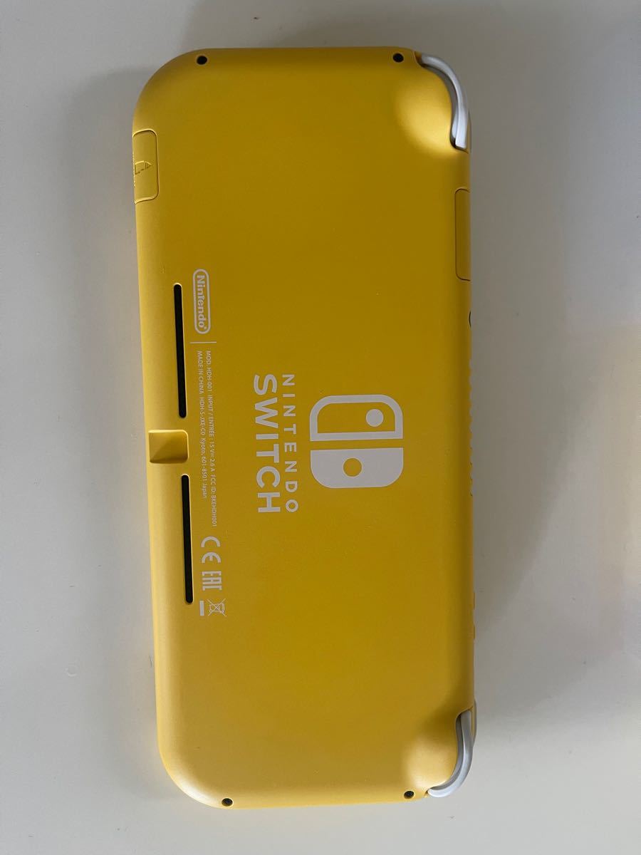 スイッチライトイエロー ドラクエ10オフラインセット 状態はすごくいいです。充電器もあります