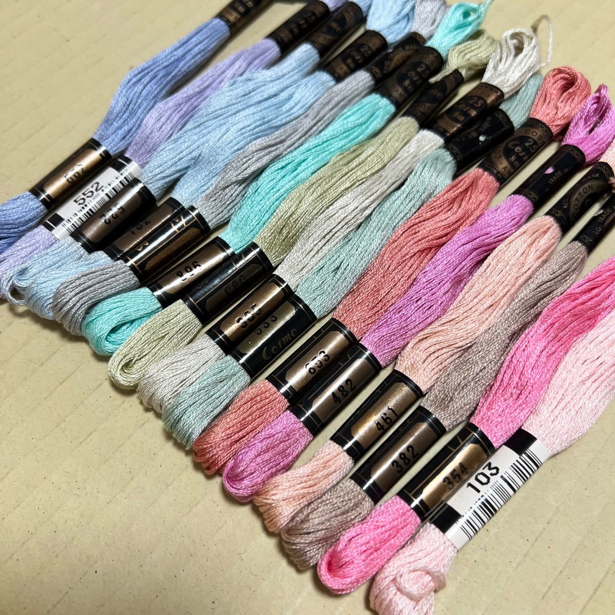コスモ刺繍糸 25番 8m 15束 色番被りなし|PayPayフリマ