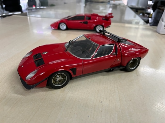 1/18　カウンタック　イオタ　2台セット　アクリルケース付き　京商／KYOSHO　1:18 _画像8