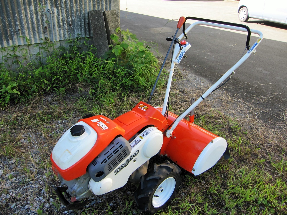 激安価格 耕運機 クボタ TR7000 6.2ps 爪正転/逆転 操作かんたん 動作