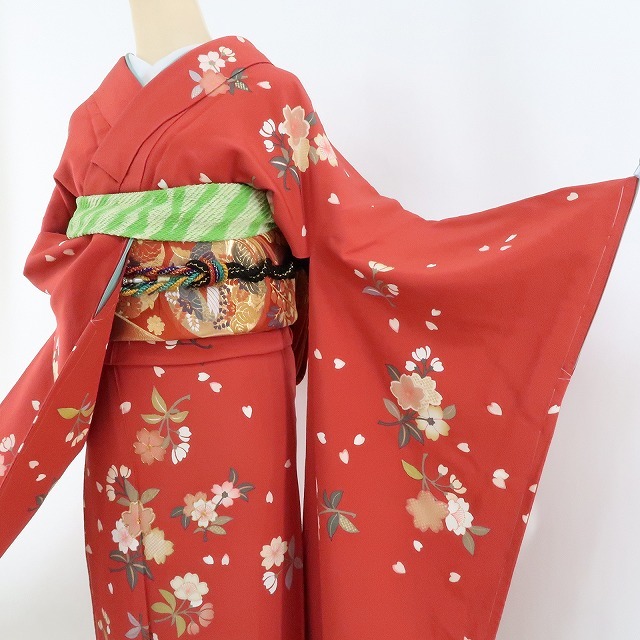 ゆめsaku2 未着用 ２点セット 金駒刺繍 桜 成人式“最高に美しい瞬間を永遠に咲き誇る桜と私”正絹 振袖・袋帯 801