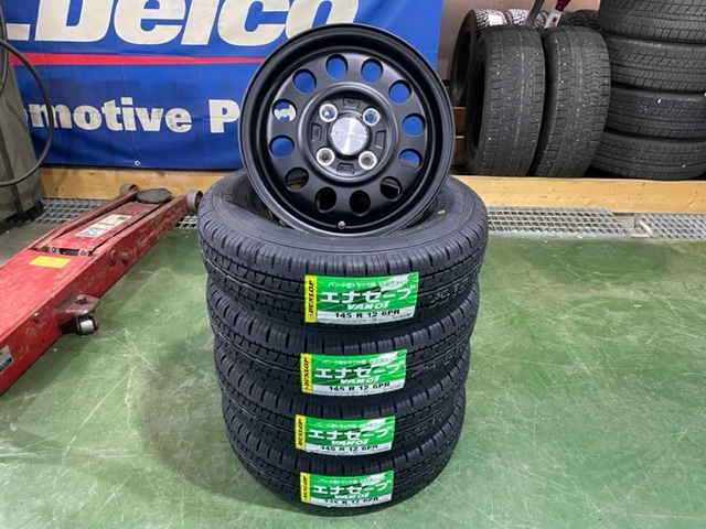 ダンロップVAN01 145R12 6PRケイフィネスD12アルミホイール4本セット