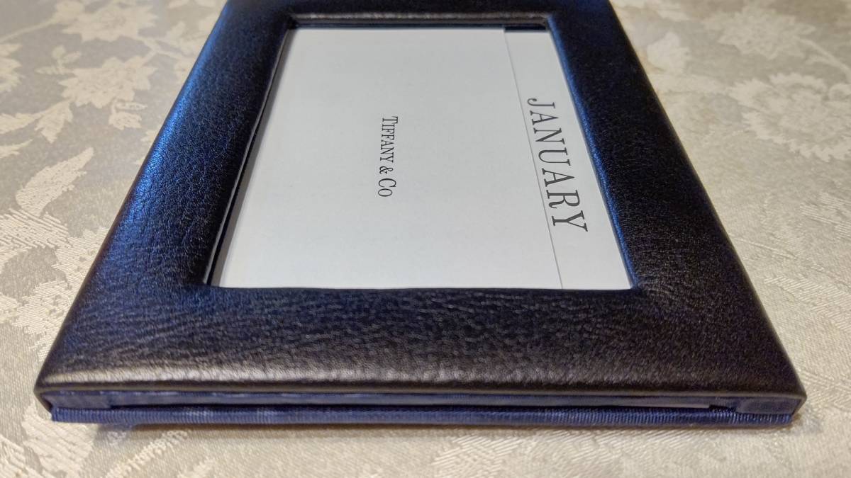TIFFANY＆Co. ティファニー　レザー 本革製 万年カレンダー兼フォトフレーム（外枠16×12.5㎝内枠11.5×7.7㎝）保存袋入り