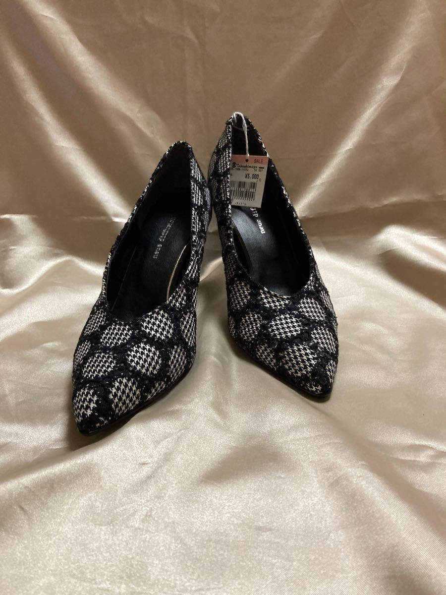 neue diffusion 水玉ブラックパンプス 小さいサイズ 22cm