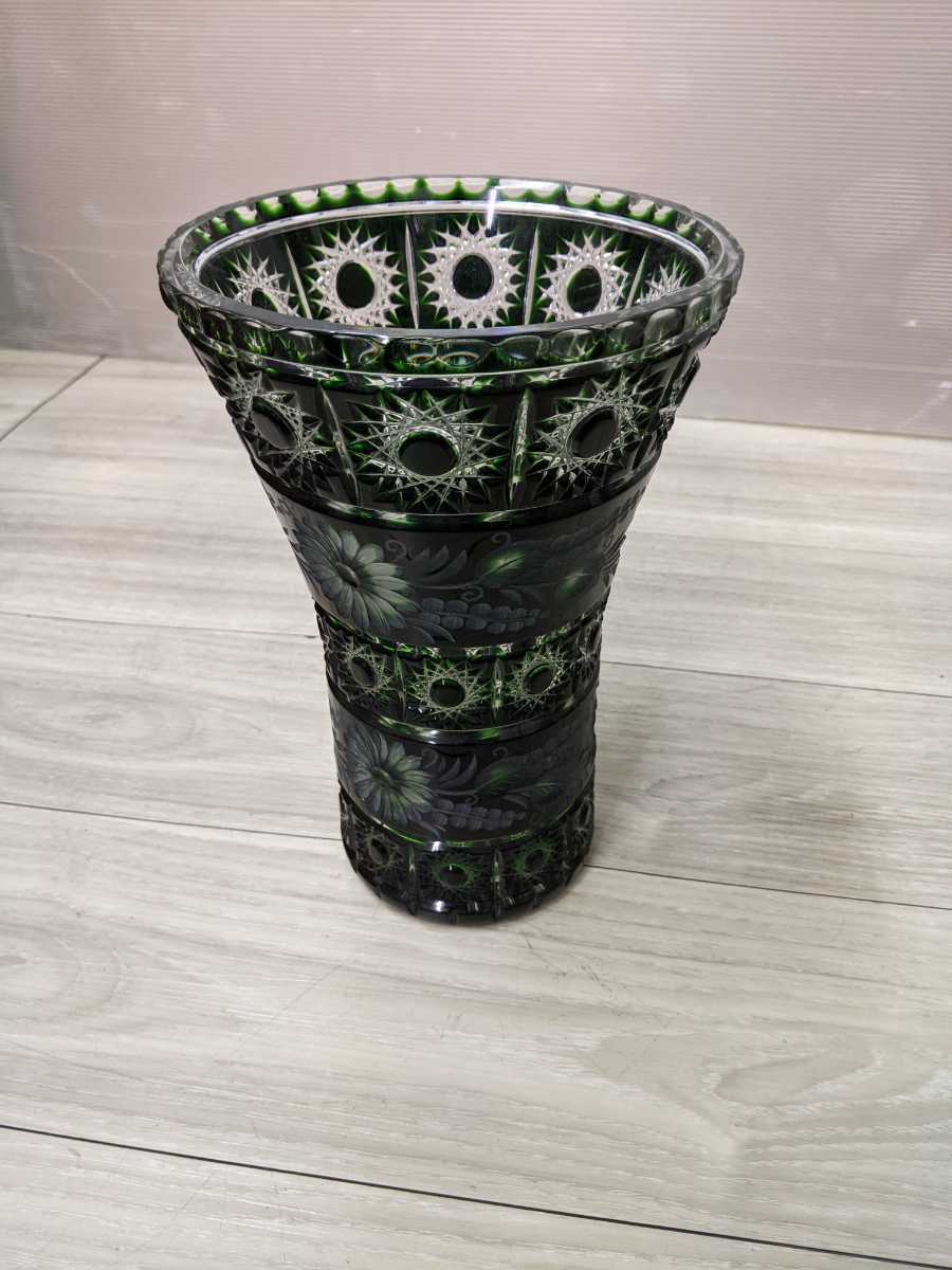 ELBE CRYSTAL 花器エルベ/マドライン 色被せクリスタル花瓶 グリーン