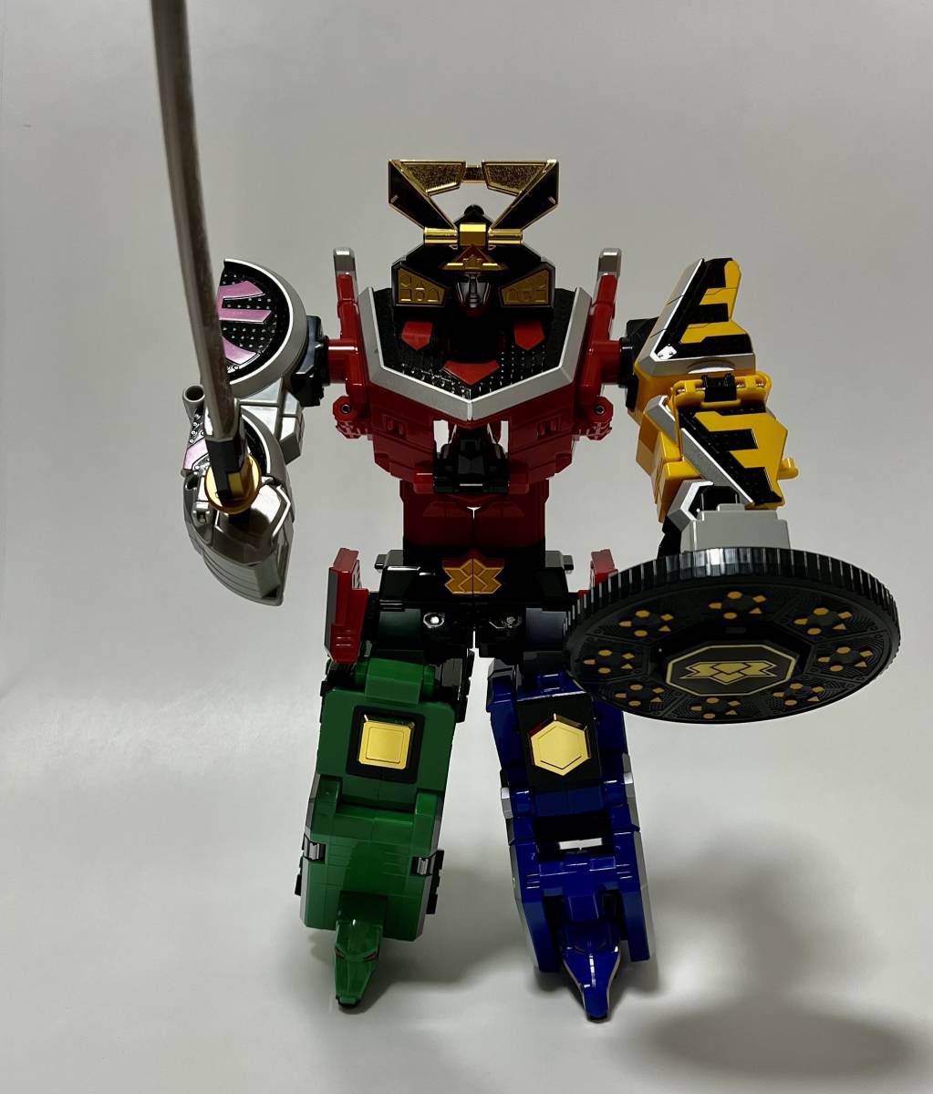新品同様 バンダイ 侍戦隊シンケンジャー 侍合体 DX シンケンオー