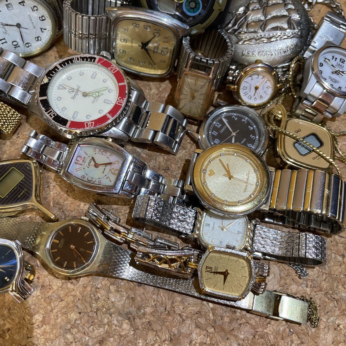 豊富なギフト 時計18本まとめ売りSEIKO SEIKO CASIO 11本 セイコー