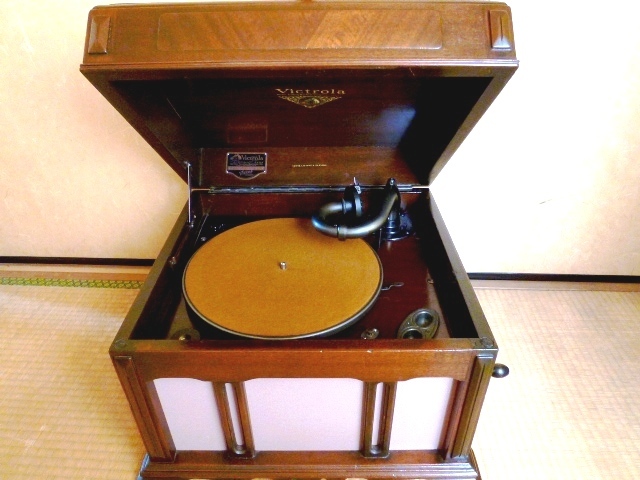 Victor ビクター VICTROLA ビクトローラ 米国製VV1-90 卓上型蓄音機