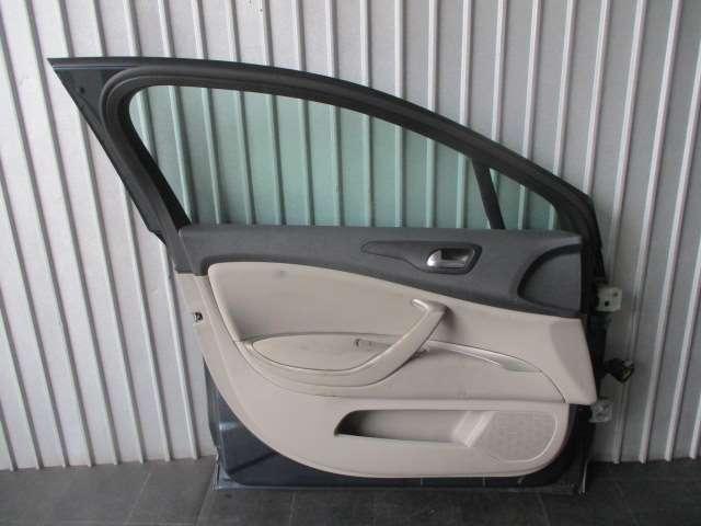 3626 Citroen C5 X7RFJ [KGN] left front door LH VF7RWRFJF H22/2 *[ private person sama address . is delivery un- possible ]