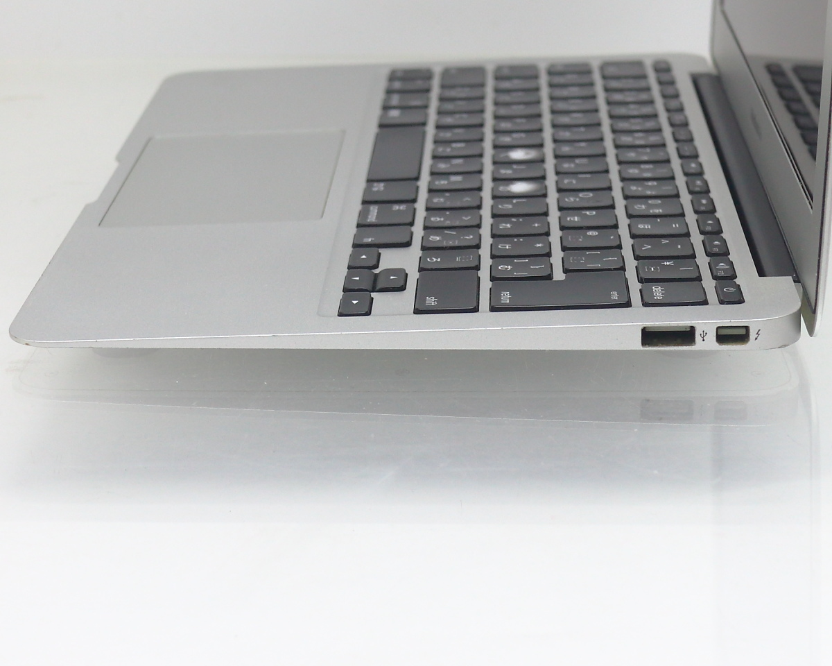 Apple MacBook Air (11-inch, Mid2011)/Core i5-2467M 1.6GHz/4GBメモリ/SSD128GB/OS X El Capitan 10.11/バッテリー正常 #0923_画像4