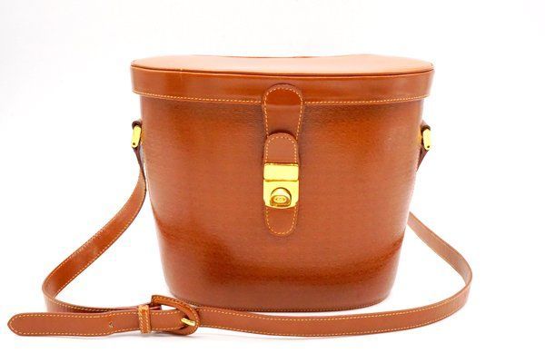 オールド グッチ ヴィンテージ ショルダーバッグ ポシェット GGロゴ型