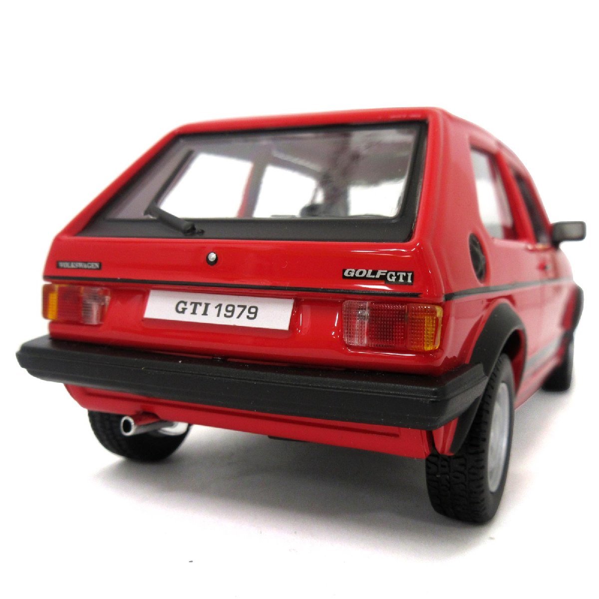 1/24 フォルクスワーゲン 初代ゴルフ GTI 1979 ミニカー VW　ダイキャスト製ボディ 模型　GOLF MK1 ブラーゴ_画像3