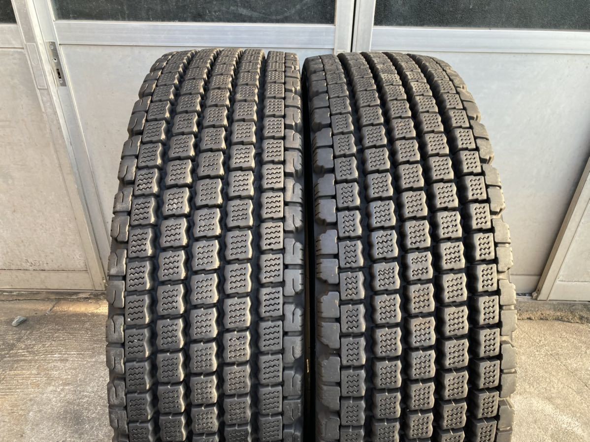 2020年 BRIDGESTONE 295/80R22.5 153/150J W910とW911が2本、バリ山スタッドレス2本、条件付き送料無料