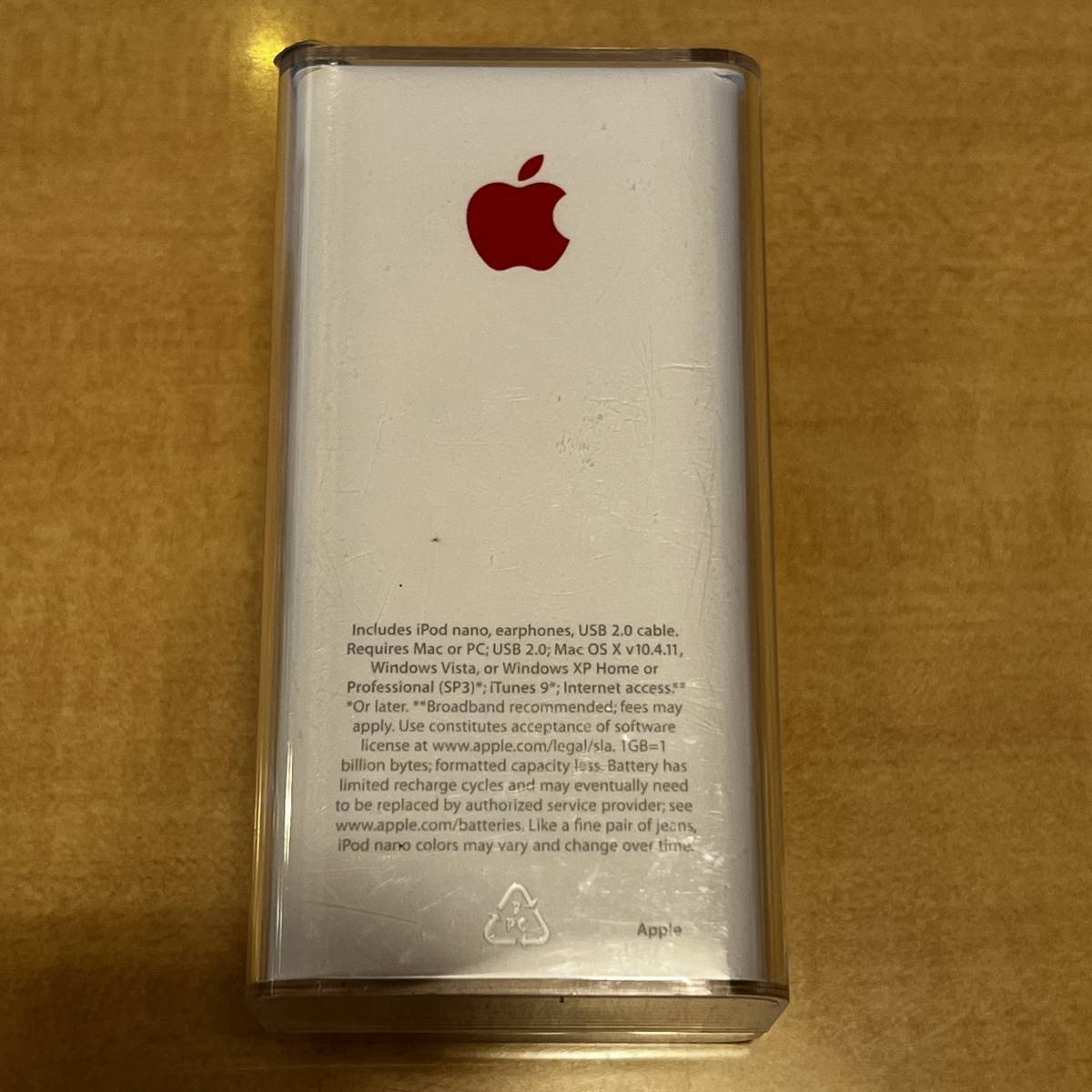 新品未開封Apple Store 8GB限定カラーA1320第5世代iPod nano第五世代REDプロダクトレッドMC049LL/A貴重品MC049J/Aレア アップルストア 本体_画像3