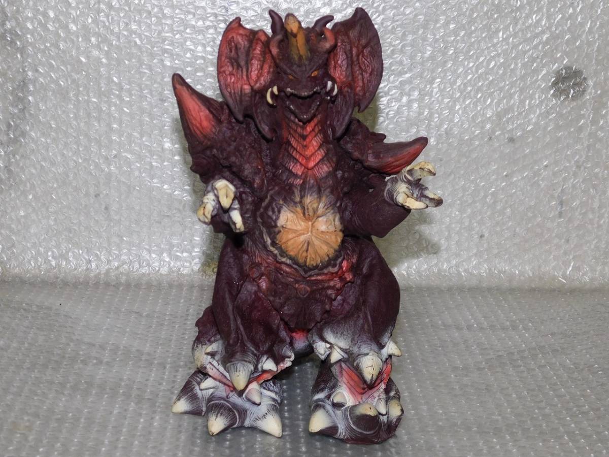 マート □BANDAI ゴジラVSデストロイア 弩級歩行体デストロイア 完全体