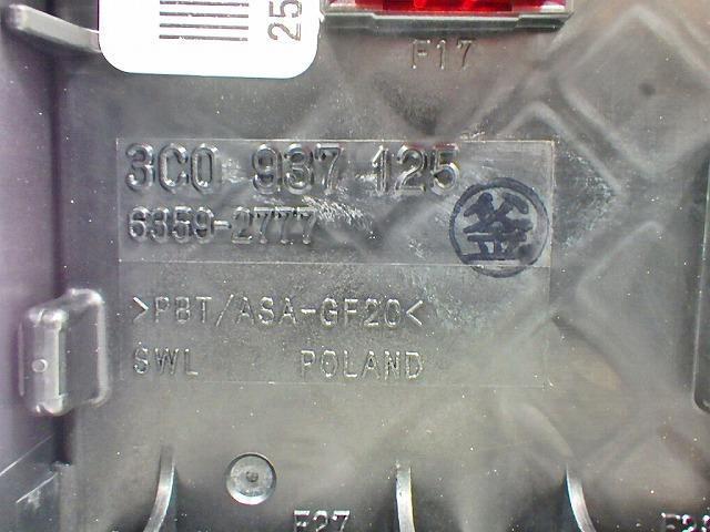 VW Passat variant DBA-3CCAX fuse box 211030 *EL * free shipping *