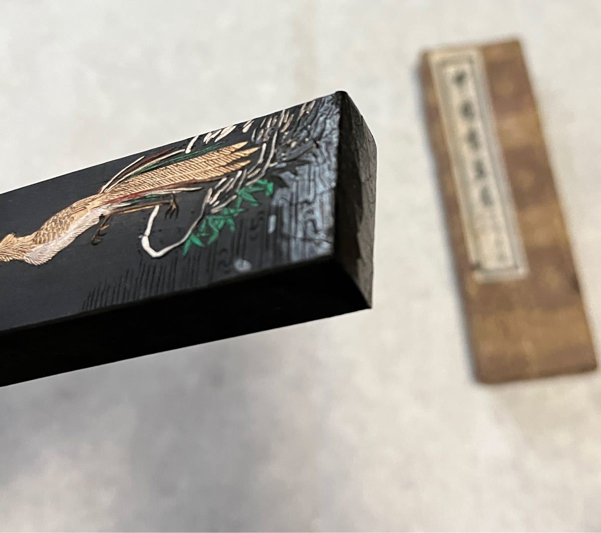 鳳池春 中国書画墨 上海墨廠出品 中国 書道古墨 唐 文房四宝 畫 鳳池春 中国書画墨 上海墨廠出品 中国 書道古墨 唐 文房四宝 畫
