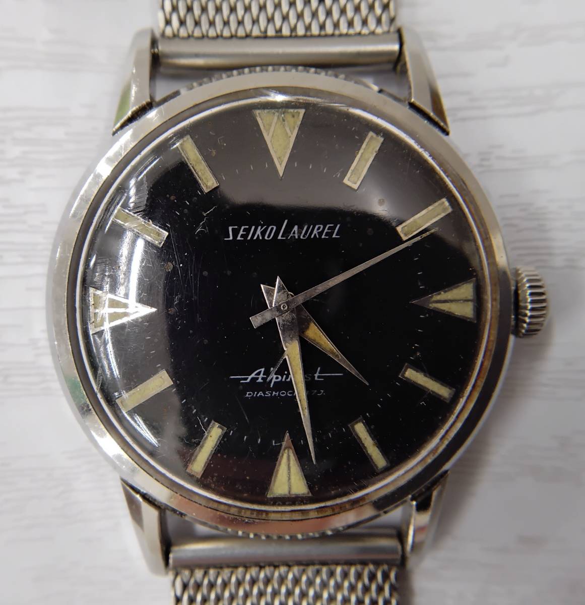 Yahoo!オークション - SEIKO セイコー LAUREL ローレル ALPINIST Yahoo!オークション - SEIKO セイコー LAUREL ローレル ALPINIST