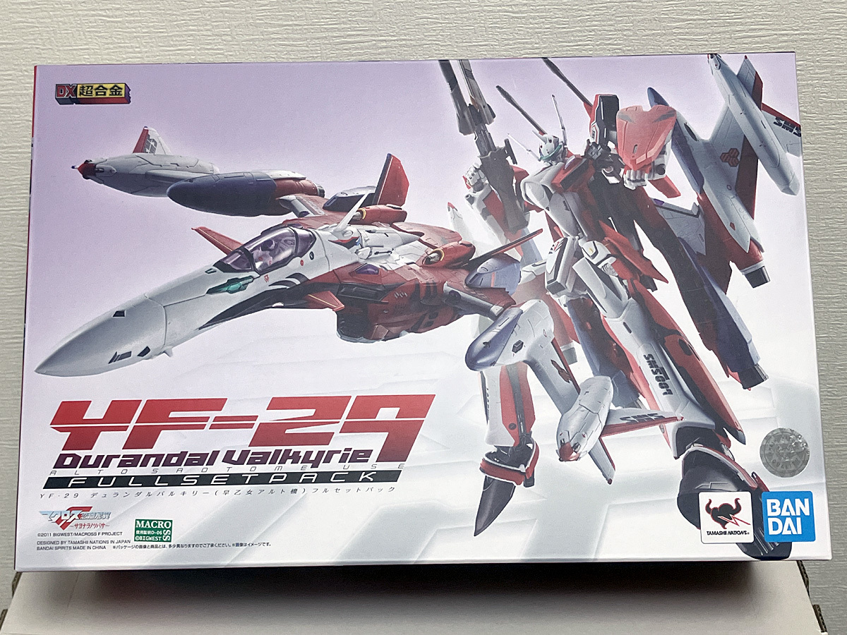 バンダイ DX超合金 YF-29デュランダルバルキリー（早乙女アルト機