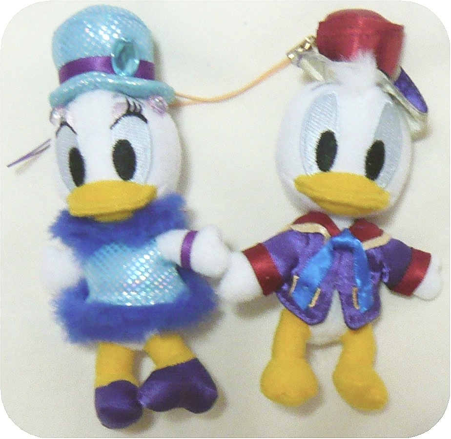 人気ブランド 美品 Disney ドナルドデイジー ぬいぐるみ ペア