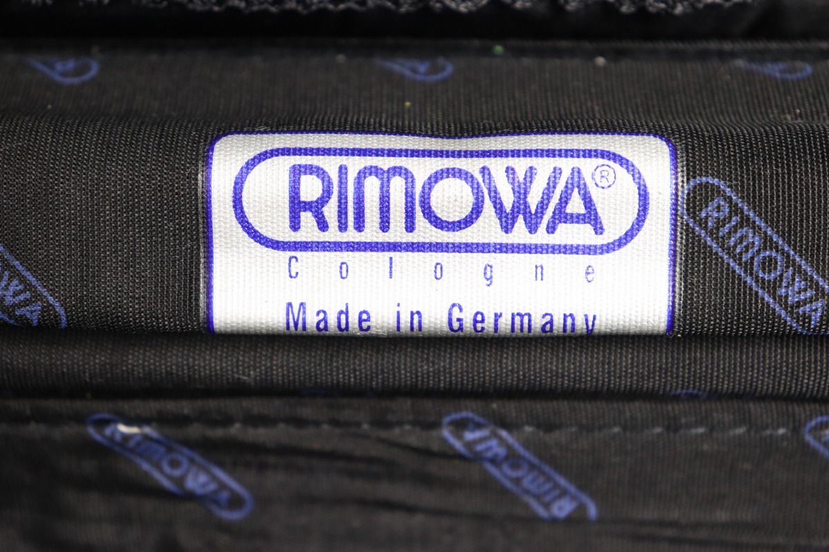 RIMOWA Cologne リモワ キャリーケース アタッシュケース 収納 旅行 外出 シルバーカラー カバン ドイツ製 オシャレ 小旅行 010JLJF55_画像10