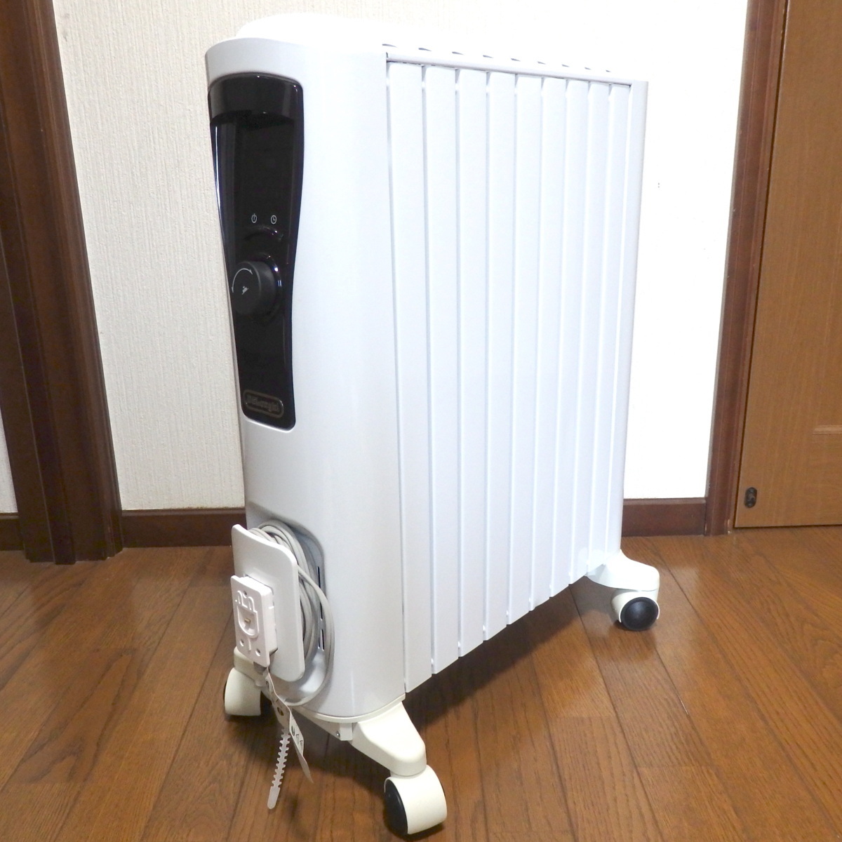 美品】DeLonghi デロンギ ユニカルド オイルヒーター RHJ65L0915 幅広X