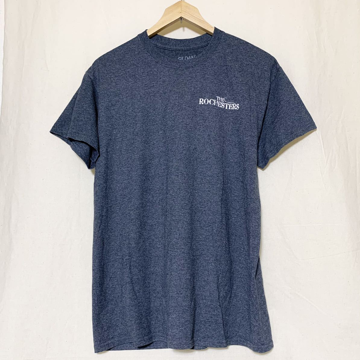 TheROCHESTERS/GILDAN(USA)ビンテージグラフィックTシャツ