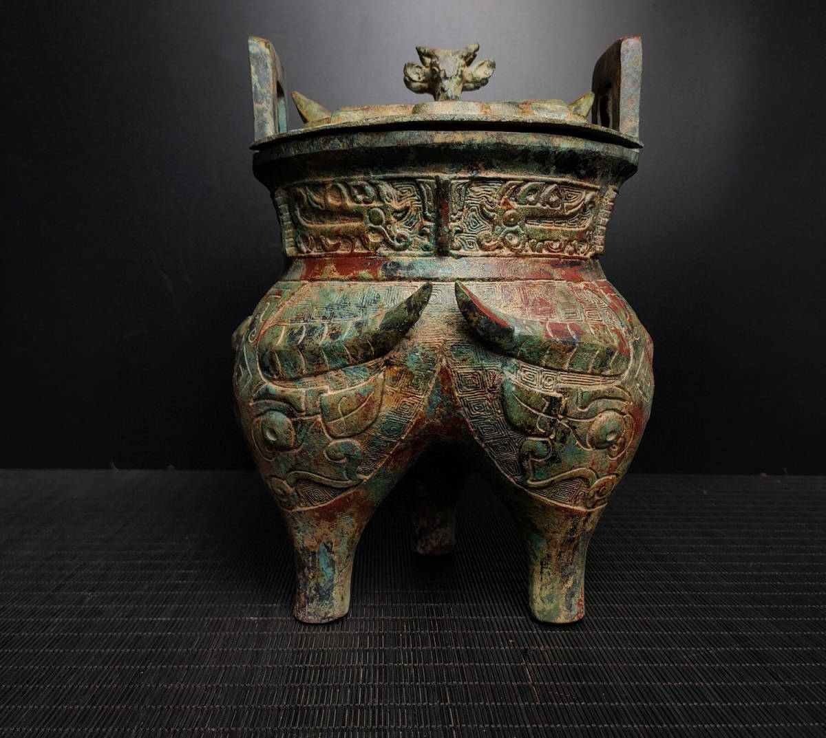 【仁】『商周・青銅器彫・獣面立鼎』極細工 古賞物 中国古玩 古美術