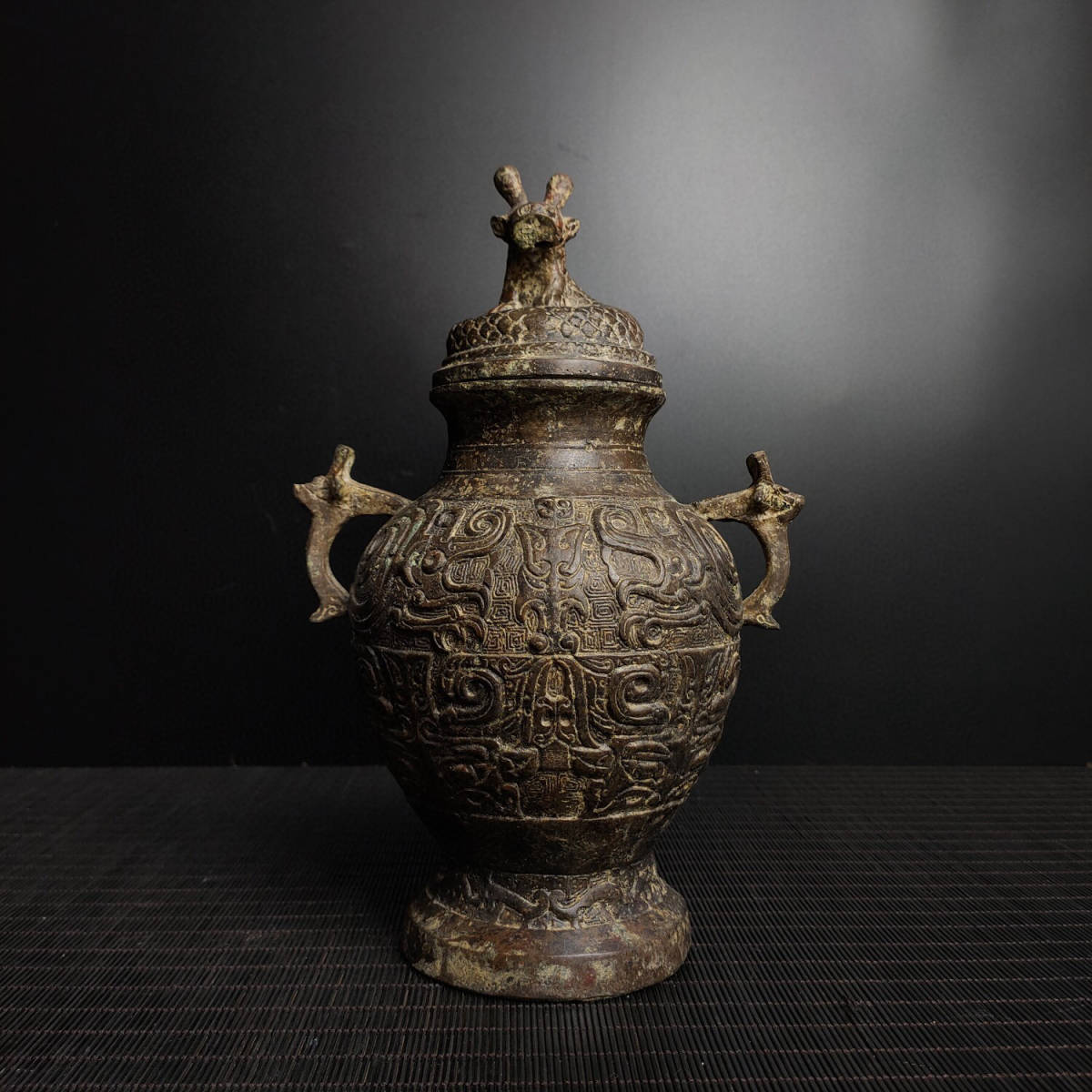 【仁】『商周・青銅器彫・盤龍瓶』極細工 古賞物 中国古玩 古美術