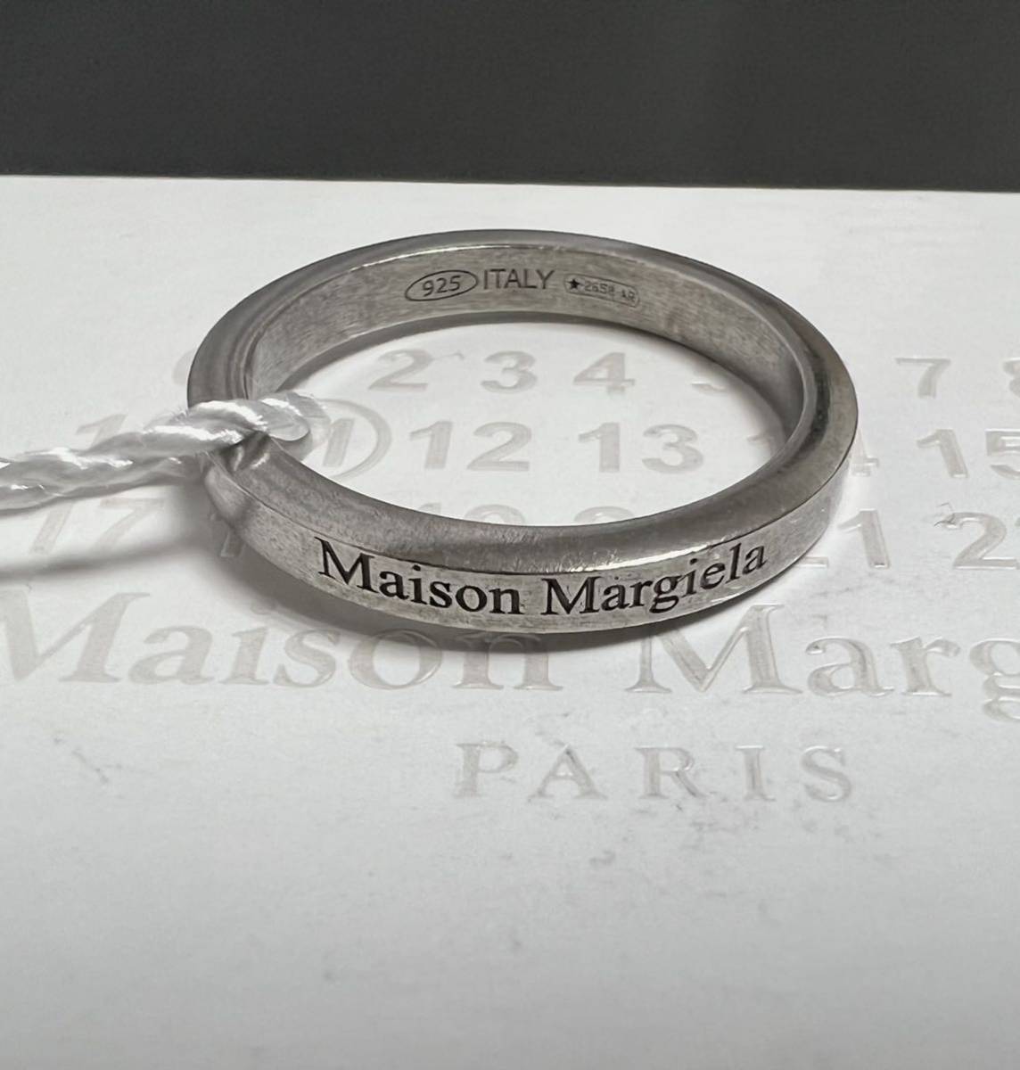 S 新品 メゾンマルジェラ ロゴ リング 指輪 シルバー ロゴリング ブラッシュMaison Margiela スリムリング スモール 細め ナンバー_画像6