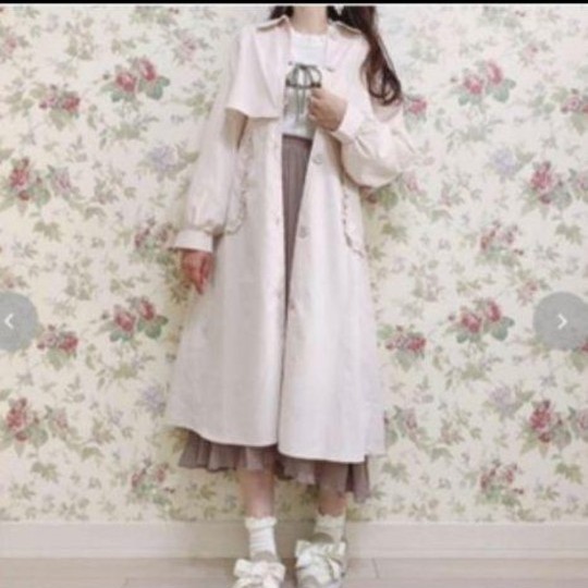 トレンチコート しまむら×makiコラボ ショートジャケット ジレ トレンチコート しまむら×makiコラボ ショートジャケット ジレ