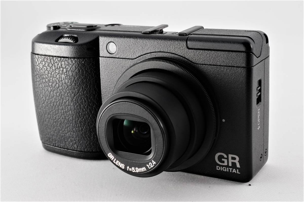美品】ショット数わずか16 Ricoh GR Digital II 10.0MP Digital Camera