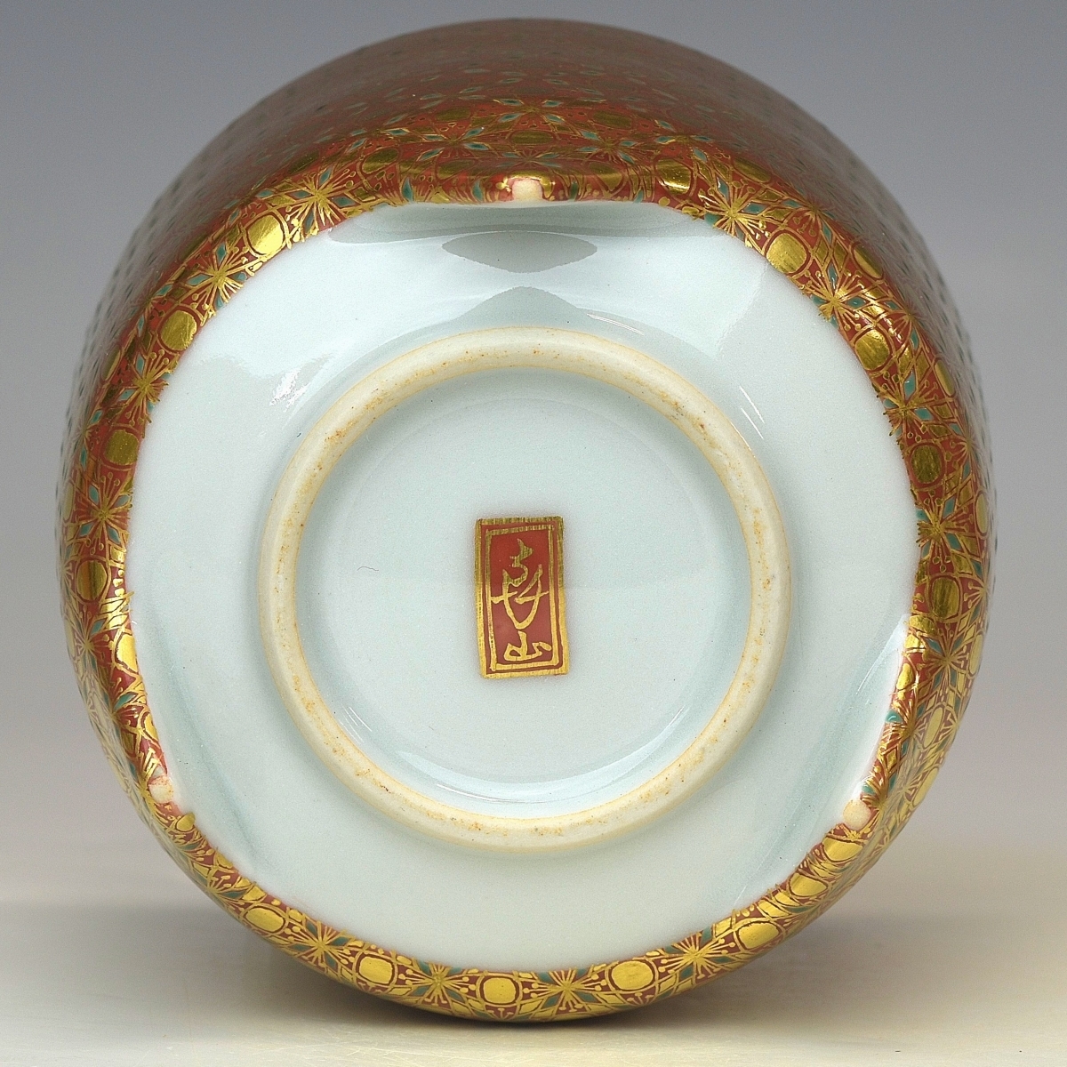 [. comfort ] rare four fee on .. mountain most skillful work gold-painted porcelain .. fine pattern writing sama censer also box also cloth two multi-tiered food box . attaching genuine article guarantee U1771