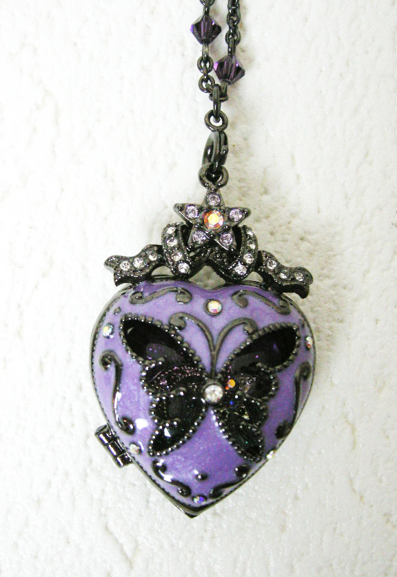 Yahoo!オークション - アナスイ【ANNA SUI】ハート型 ロケット Yahoo!オークション - アナスイ【ANNA SUI】ハート型 ロケット