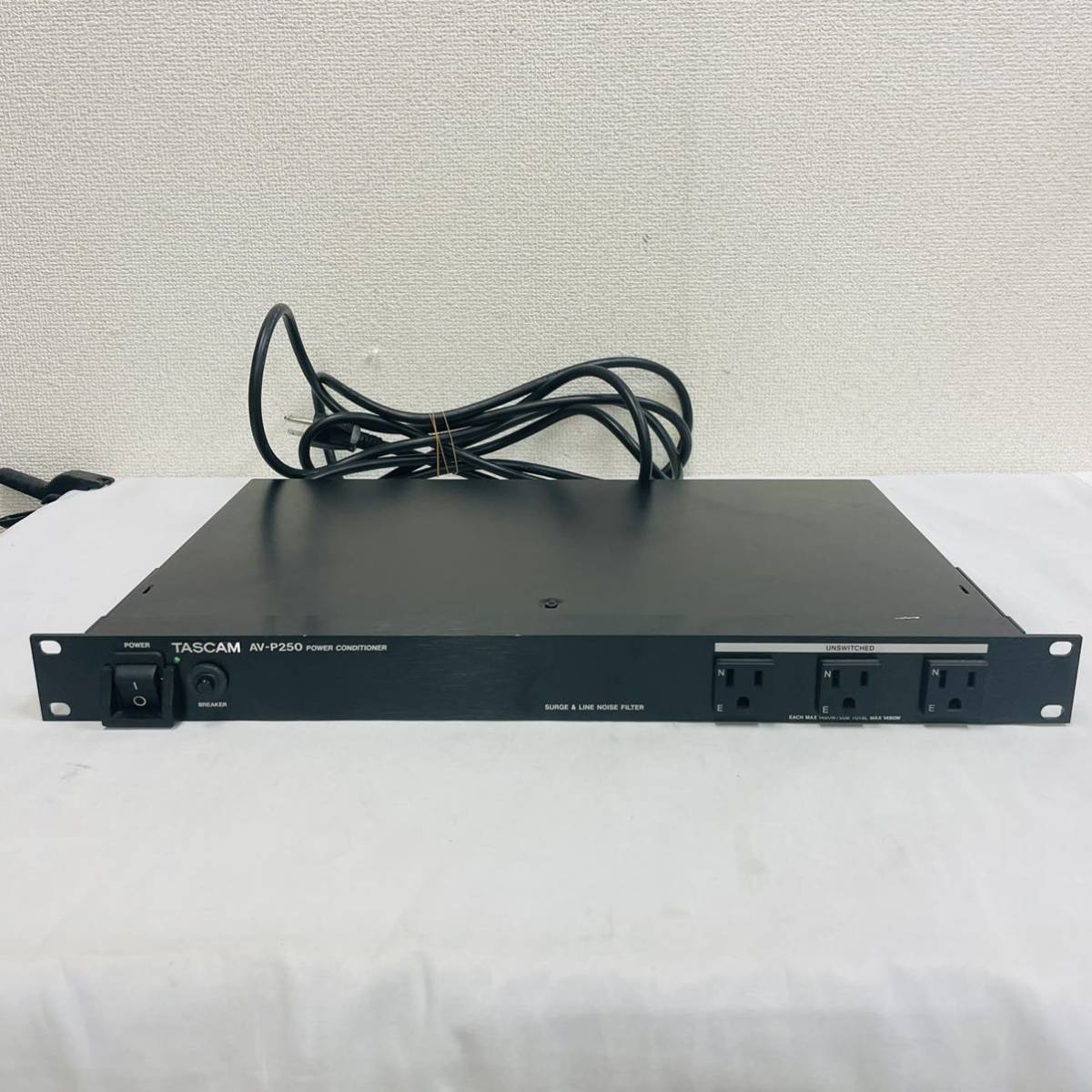 動作品 TASCAM パワーディストリビューター コンディショナー AV-P250