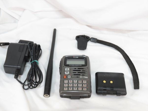 Yahoo!オークション - アイコム IC-T90 新スプリアス適合 50/144 Yahoo!オークション - アイコム IC-T90 新スプリアス適合 50/144