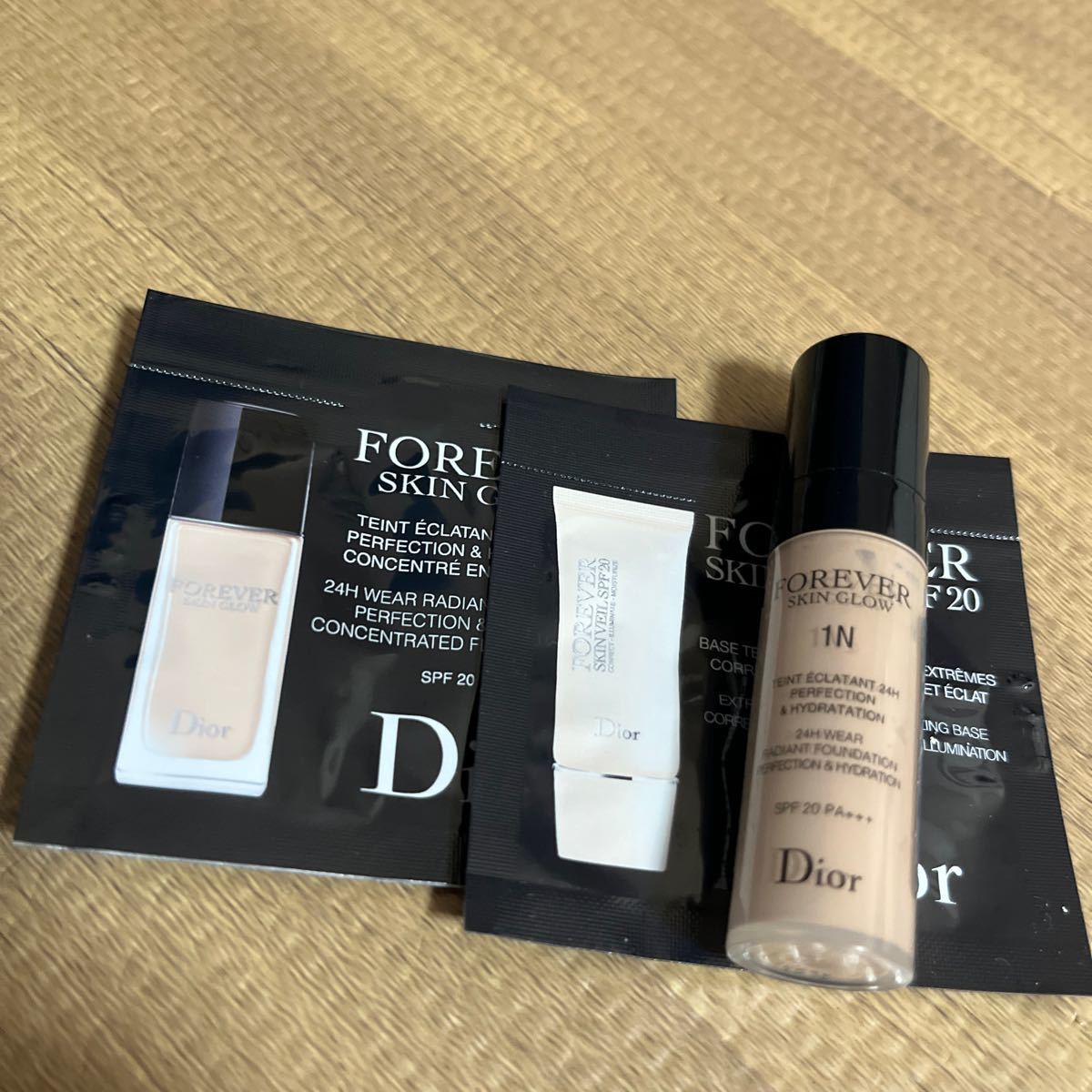 Dior ディオールスキン フォーエヴァー フルイド グロウ 1N Dior ディオールスキン フォーエヴァー フルイド グロウ 1N