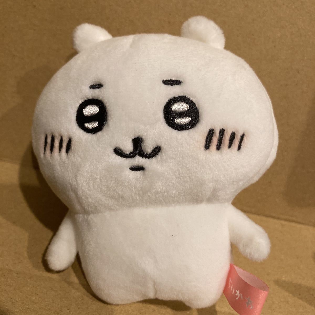 送料込/ちいかわ デスクトップから見守るひっかけぬいぐるみ+ぷちミニ