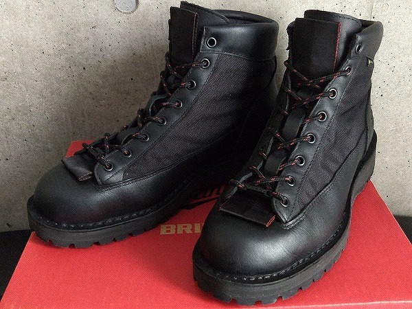 今ならほぼ即納! BRIEFING DANNER Topics collaboration - www