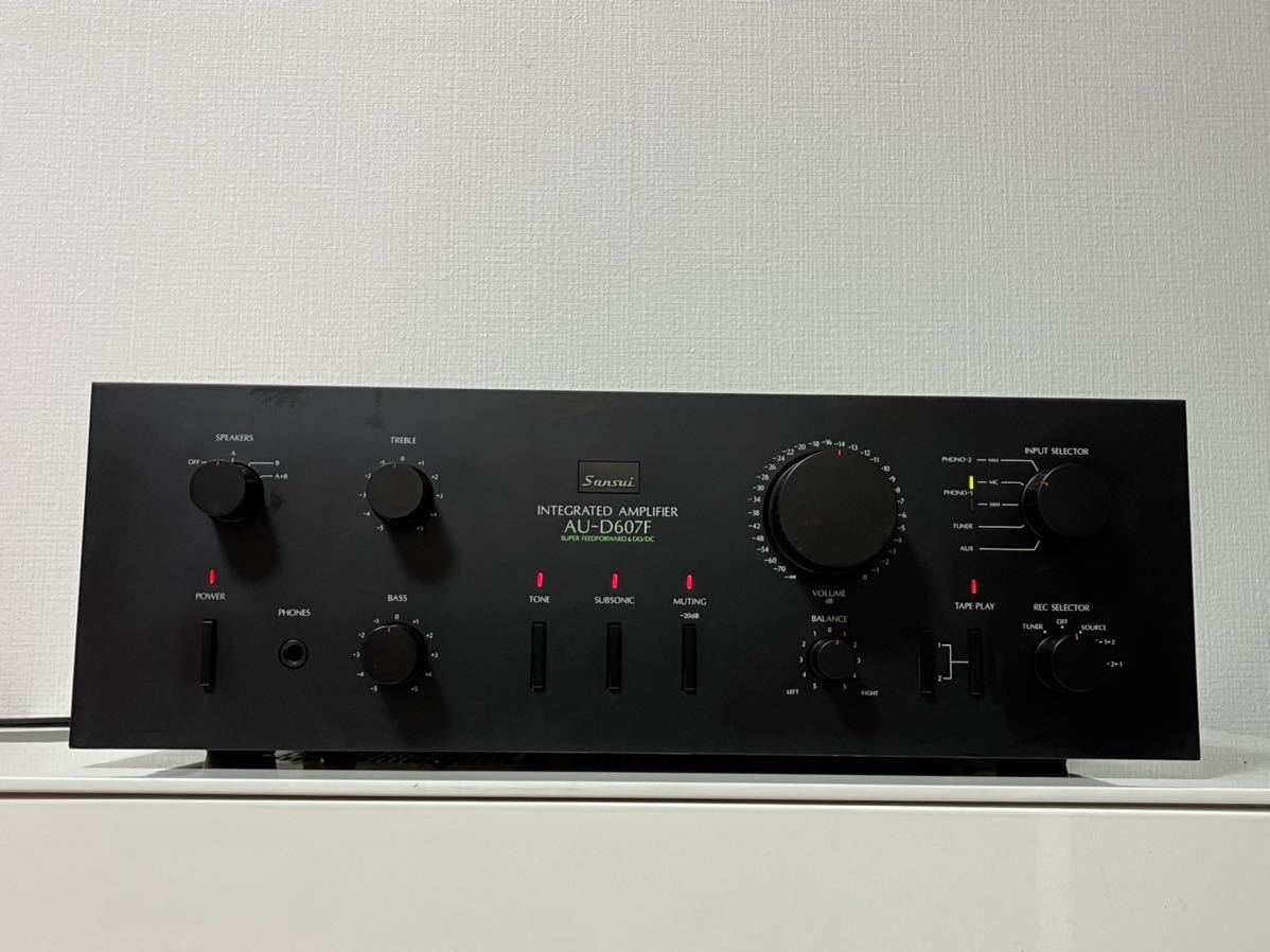 世界の人気ブランド Sansui サンスイ AU-D607 DCプリメインアンプ