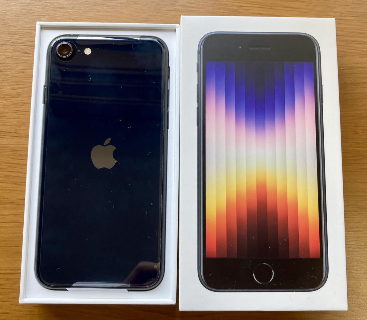 新品未使用☆iPhoneSE(第3世代)64GB ミッドナイト SIMフリー-