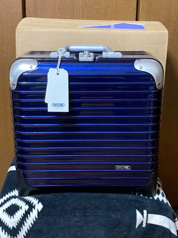 新品未使用 RIMOWA LIMBO リンボ ビジネス トローリー 2輪 27L リモワ ブルー 送料無料 希少廃盤品