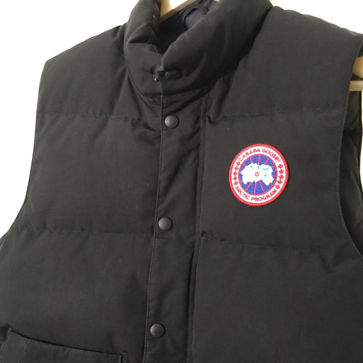 CANADA GOOSE カナダグース ダウンベスト ブラック S/P